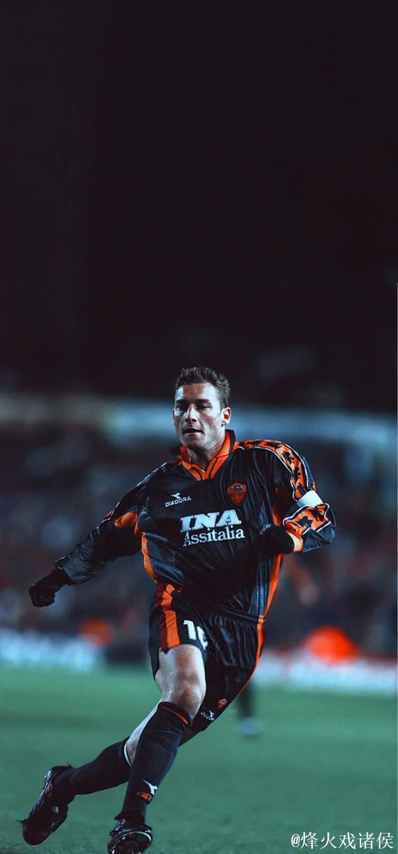 弗朗切斯科·托蒂两分钟的精彩表现, 多么不可思议的球员! 弗朗切斯科·托蒂两分钟的精彩表现, 多么不可思议的球员!